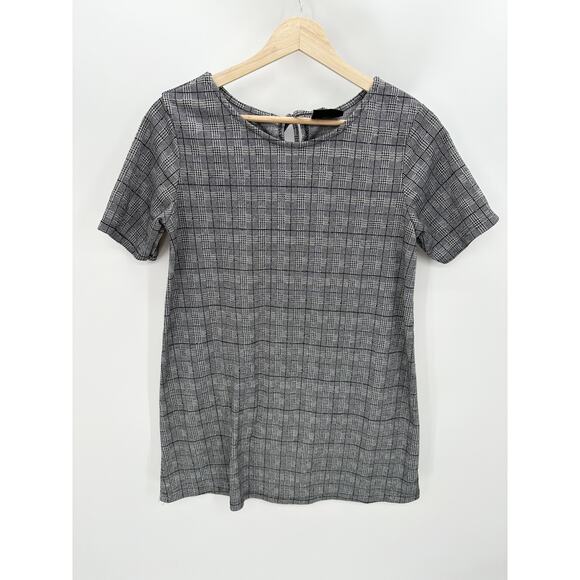 Victoria R Top Women SIZE M Black Plaid Short Sleeve Keyhole Tie Back Clueless - Picture 1 of 8